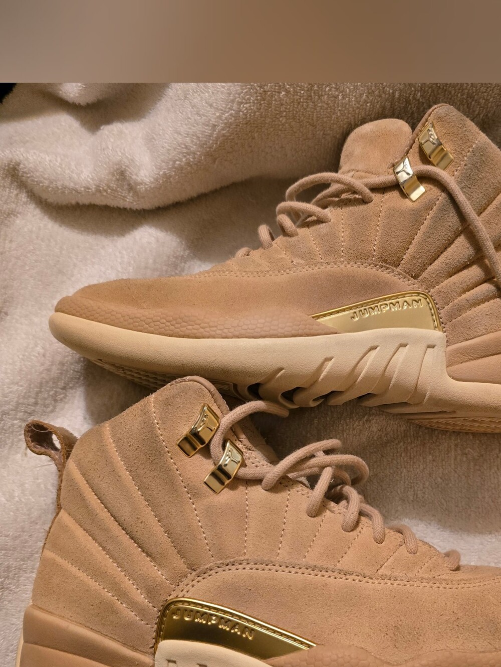 Jordan Retro 12 Vachetta Tan Suede Gold High Top Shoes Size 7